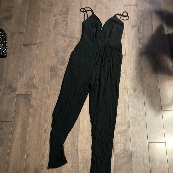 LOVERS + FRIENDS black jumpsuit size small - Picture 3 of 13